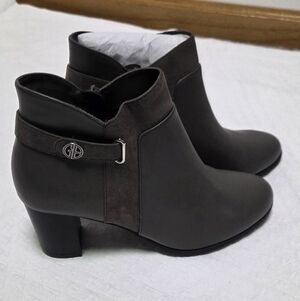 NIB Giani Bernini Granite Ankle Booties